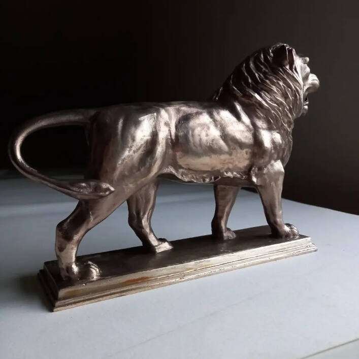 BARRY DAVIES RCA  'ANATOMICAL STUDY OF A LION'  BRONZE 12 X17 CM £1,350
